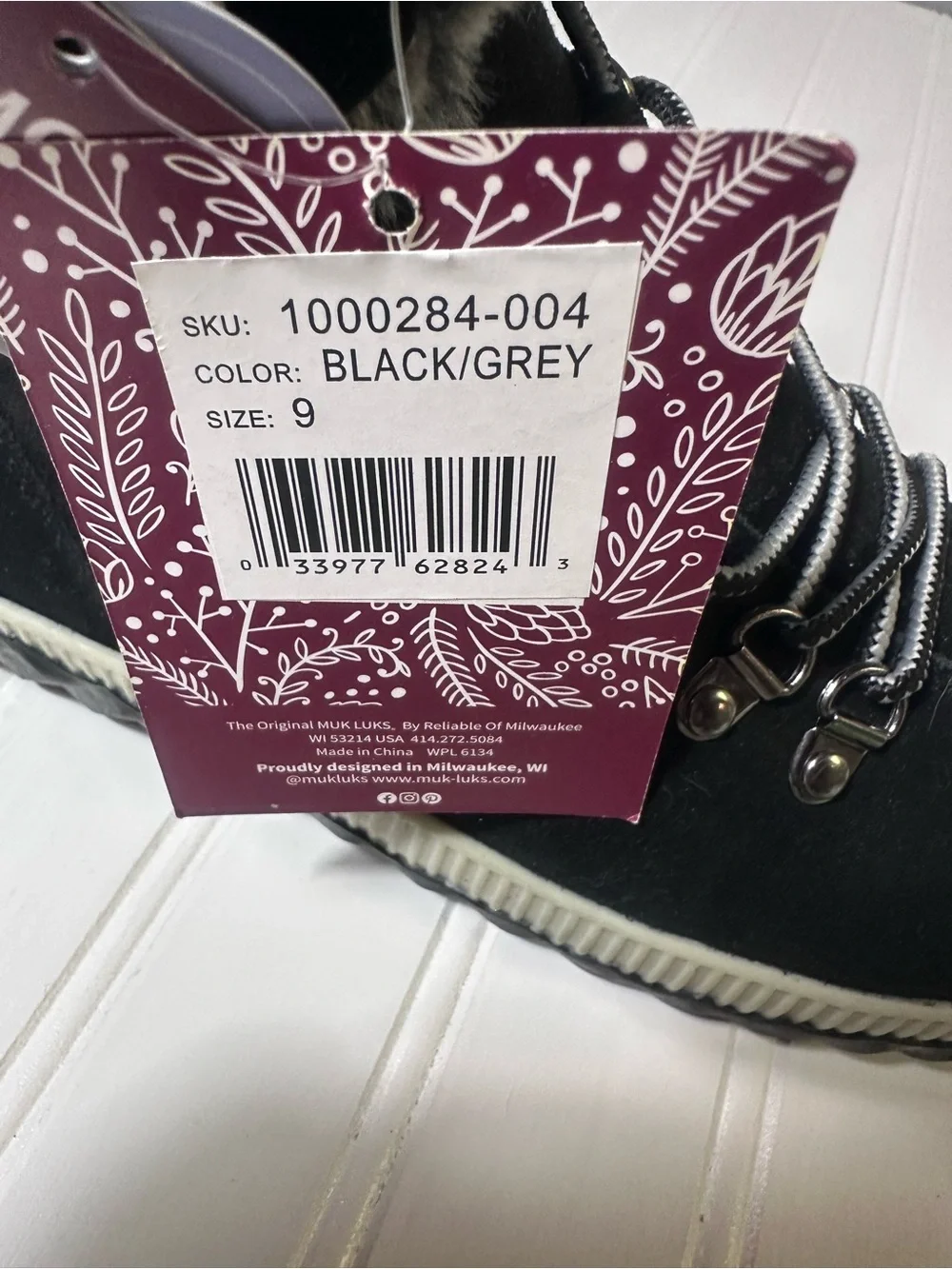 Muk Luks NWT black winter snow boots women’s 9